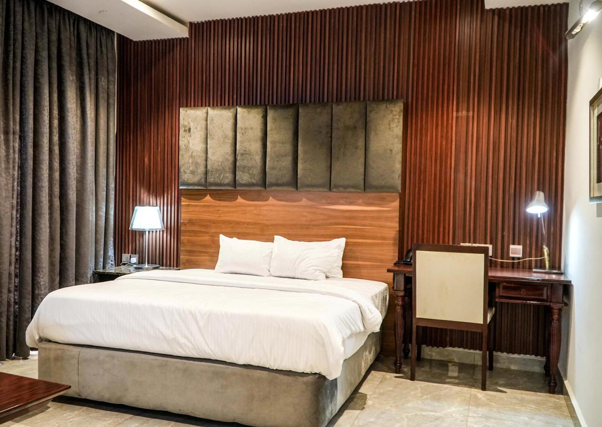 Amor Hotels Abuja Exterior photo